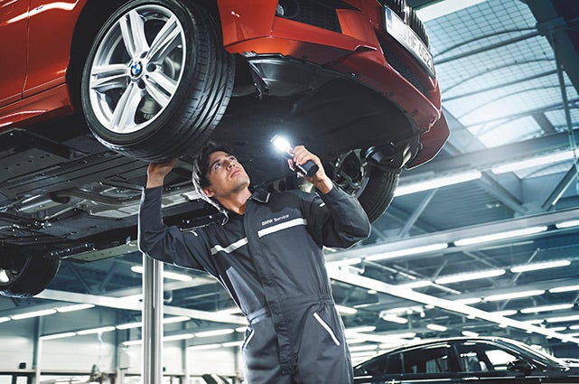 Schedule Service Appointment at Bachrodt BMW in Rockford IL