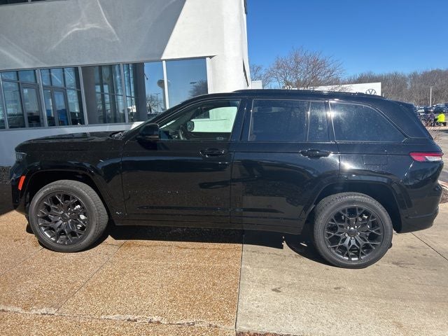 2025 Jeep Grand Cherokee Summit