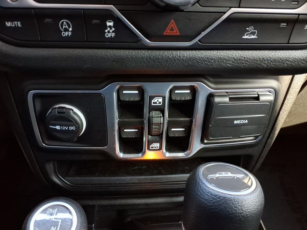 2025 Jeep Gladiator Nighthawk