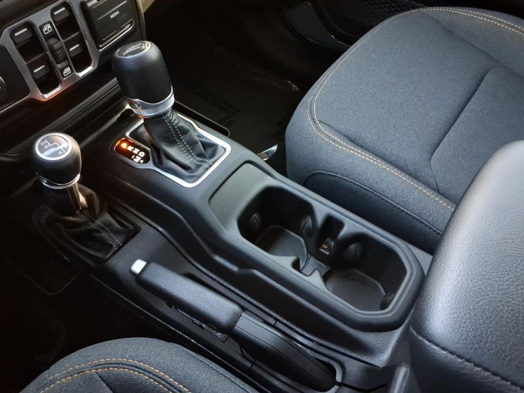 2025 Jeep Gladiator Nighthawk