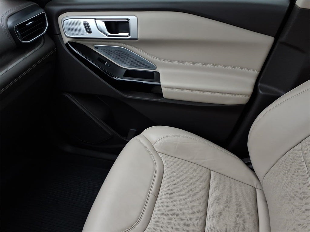 2021 Ford Explorer Platinum