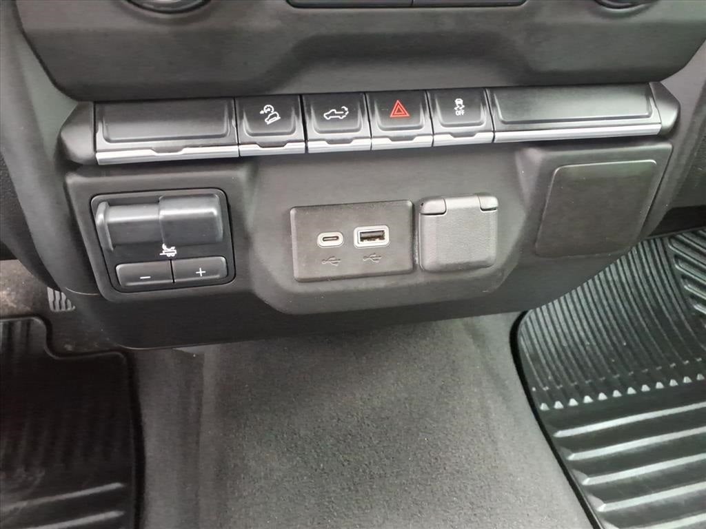 2021 Chevrolet Silverado 1500 Custom Trail Boss