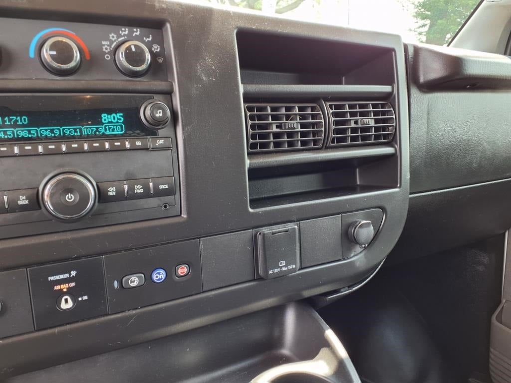 2024 Chevrolet Express 2500 Work Van Cargo