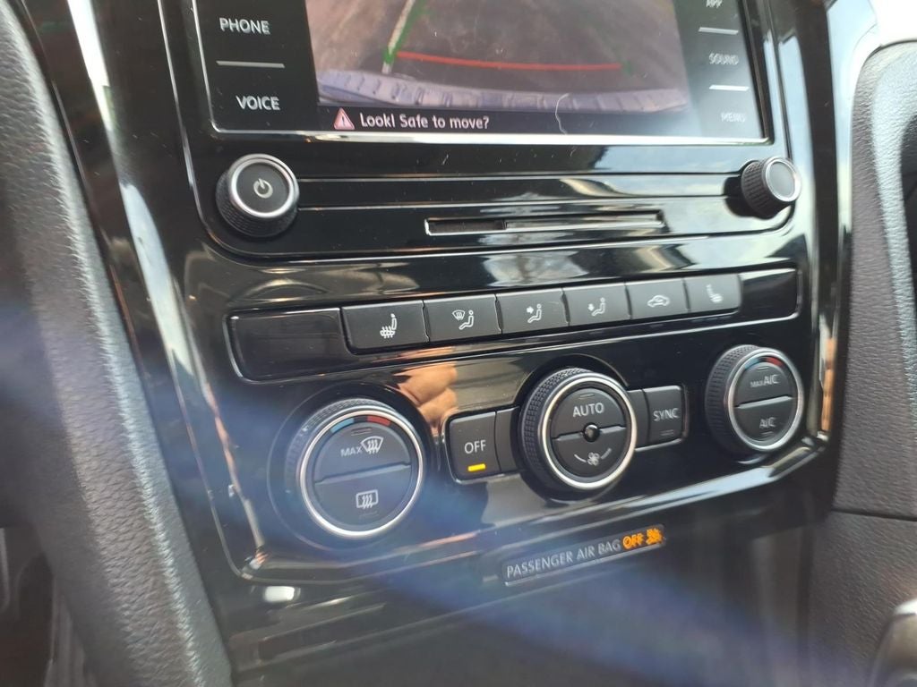 2022 Volkswagen Passat 2.0T SE