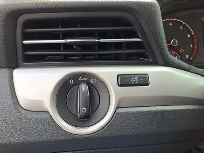 2022 Volkswagen Passat 2.0T SE