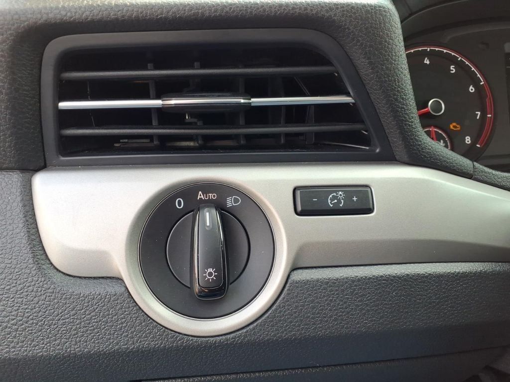 2022 Volkswagen Passat 2.0T SE