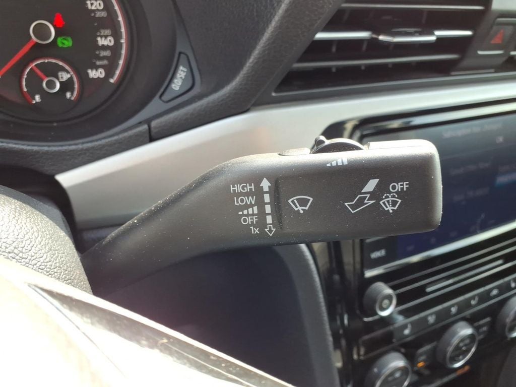 2022 Volkswagen Passat 2.0T SE