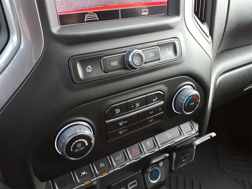 2022 Chevrolet Silverado 1500 Custom Trail Boss