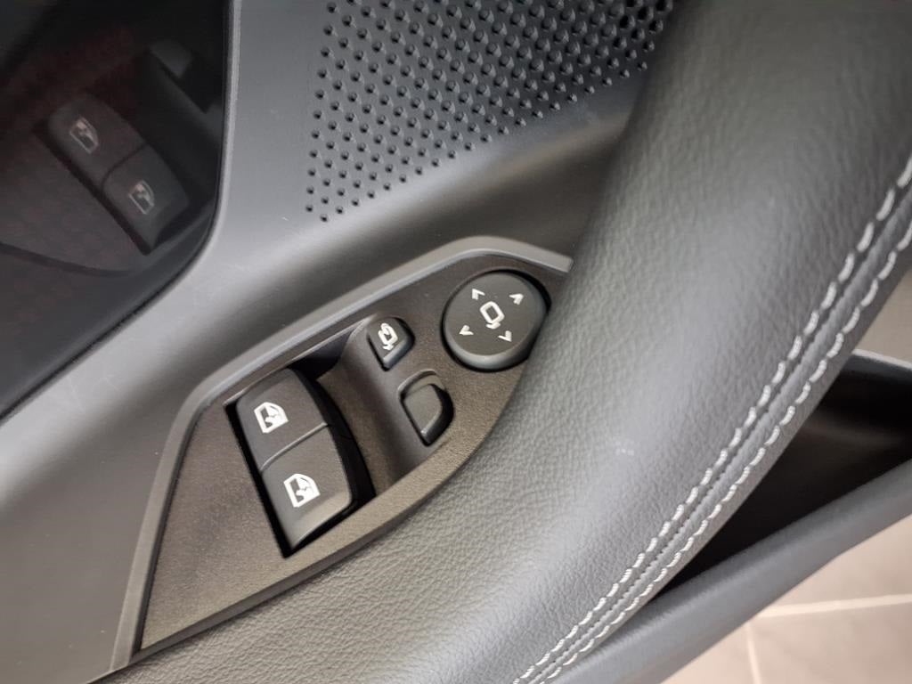 2025 BMW M240i M240i