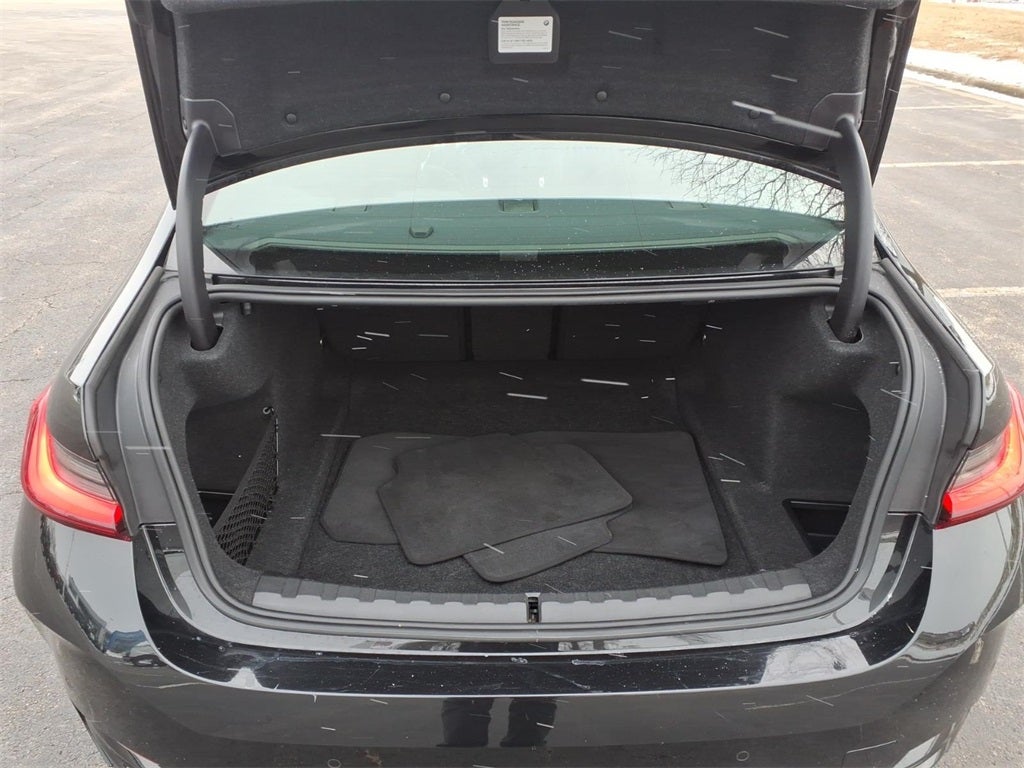 2024 BMW 3 Series 330i xDrive