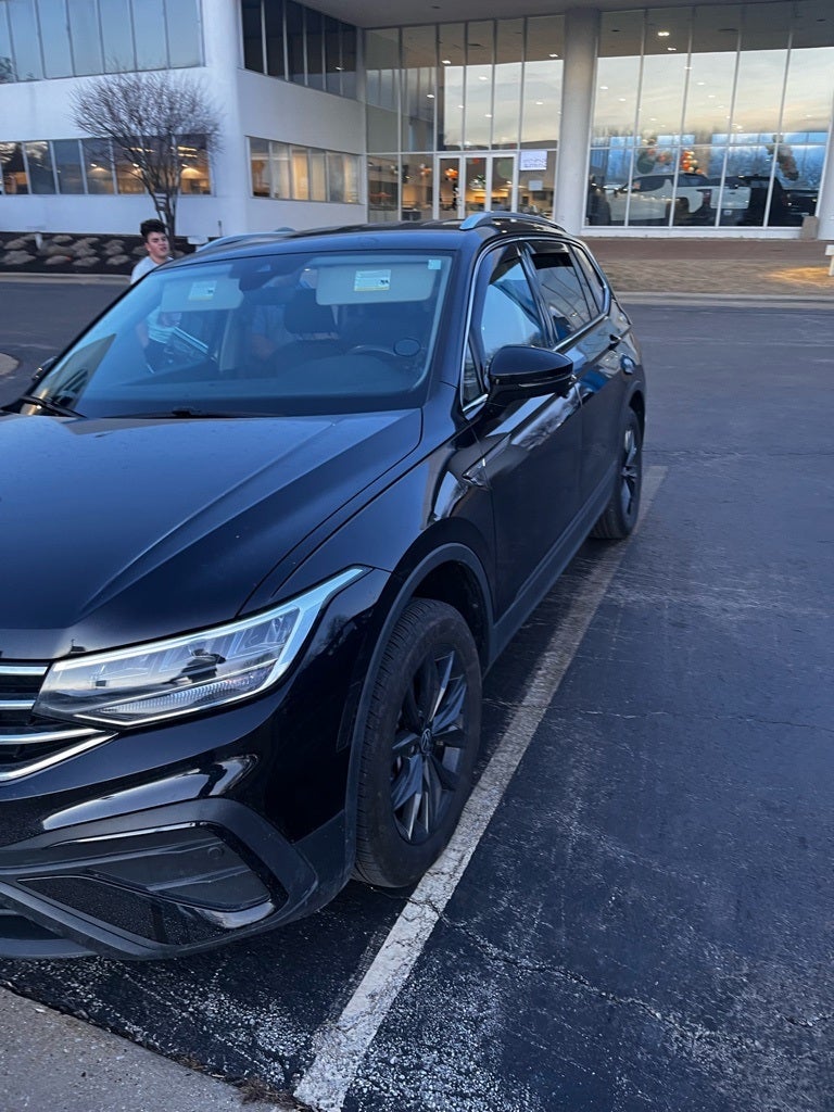 2024 Volkswagen Tiguan 2.0T SE