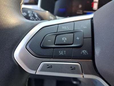 2025 Volkswagen Taos 1.5T SE