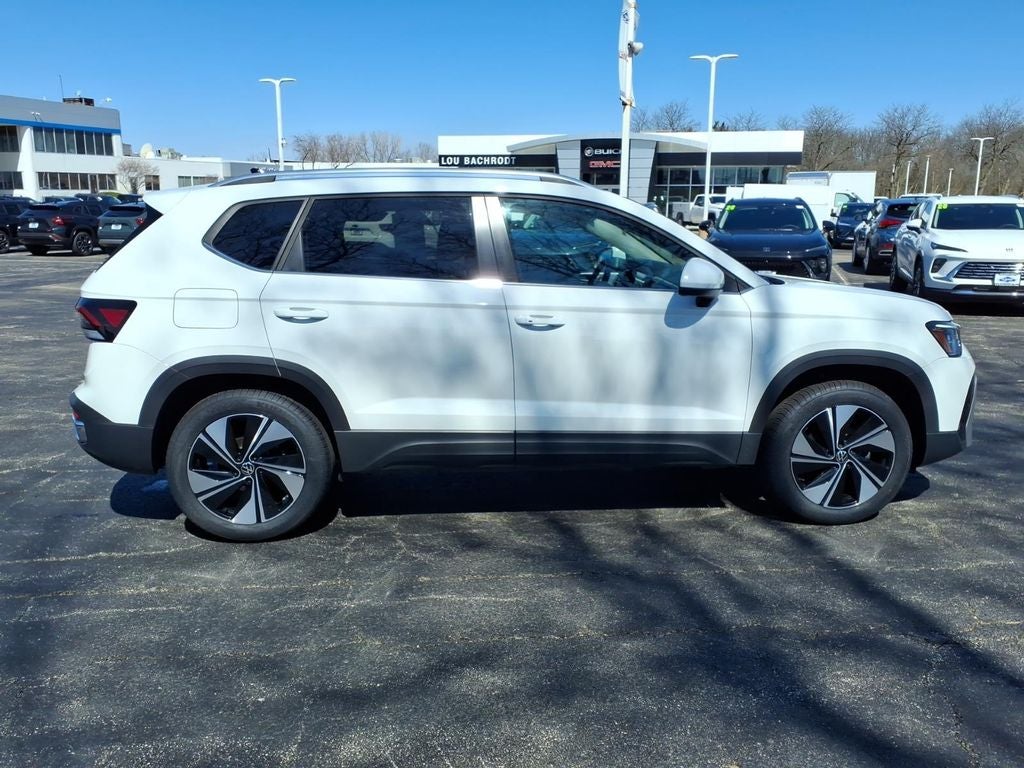 2025 Volkswagen Taos 1.5T SE