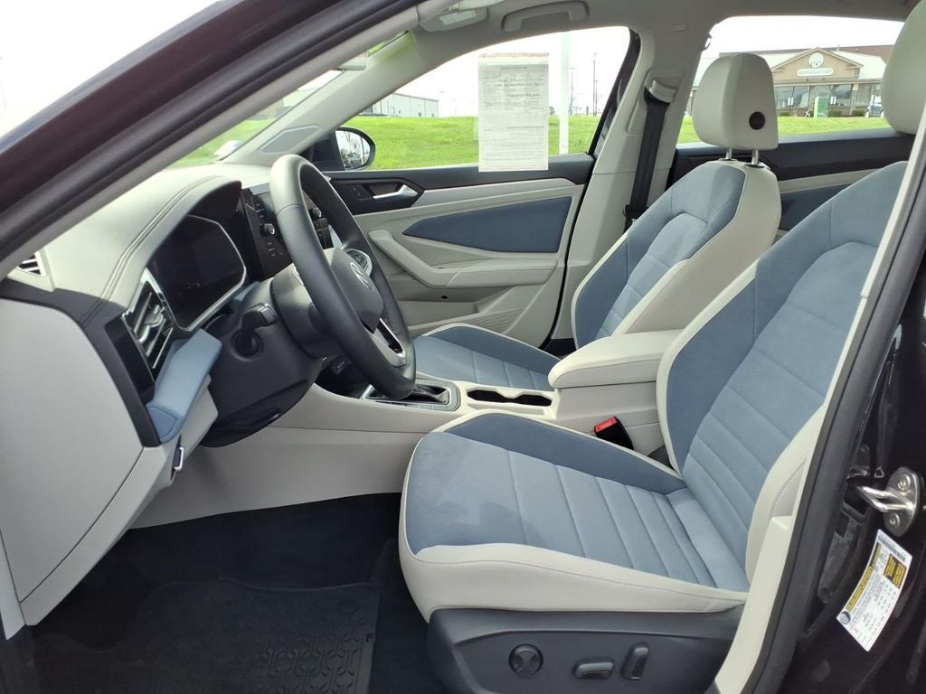 2025 Volkswagen Jetta 1.5T SE