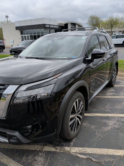 2025 Nissan Pathfinder Platinum