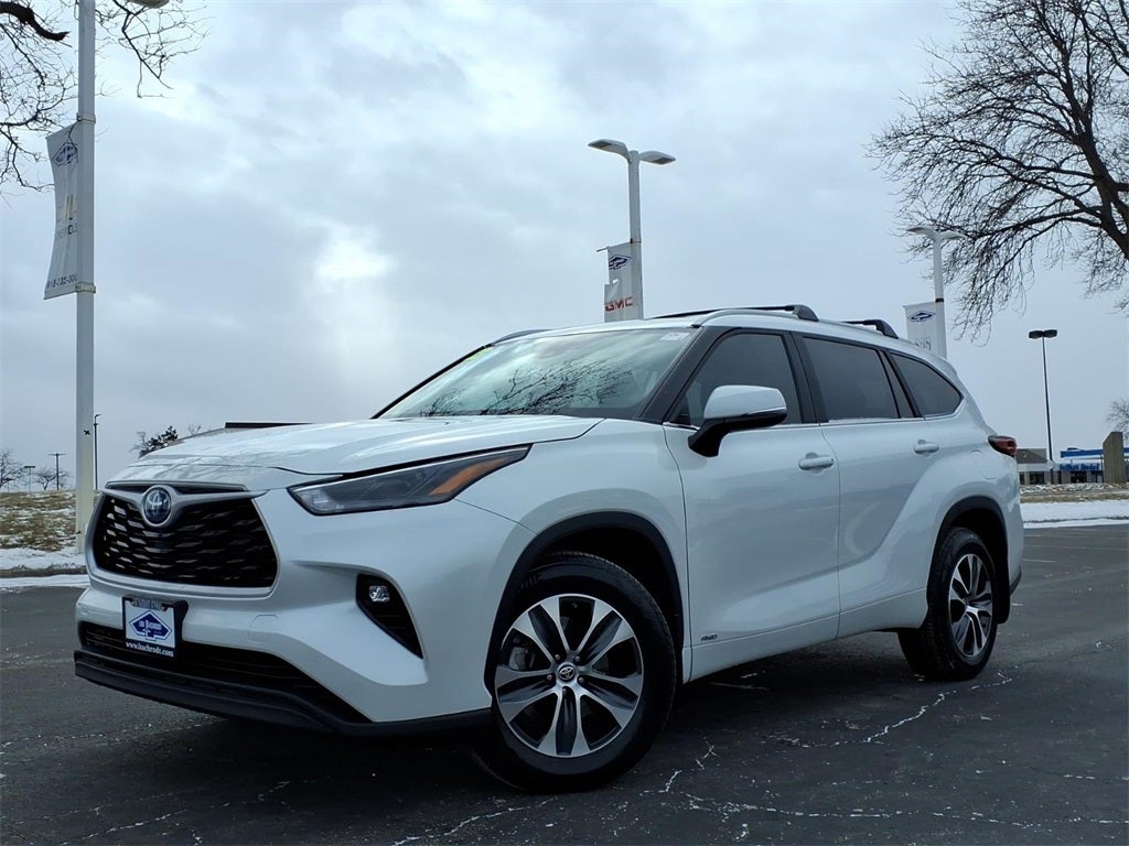 2023 Toyota Highlander Hybrid XLE