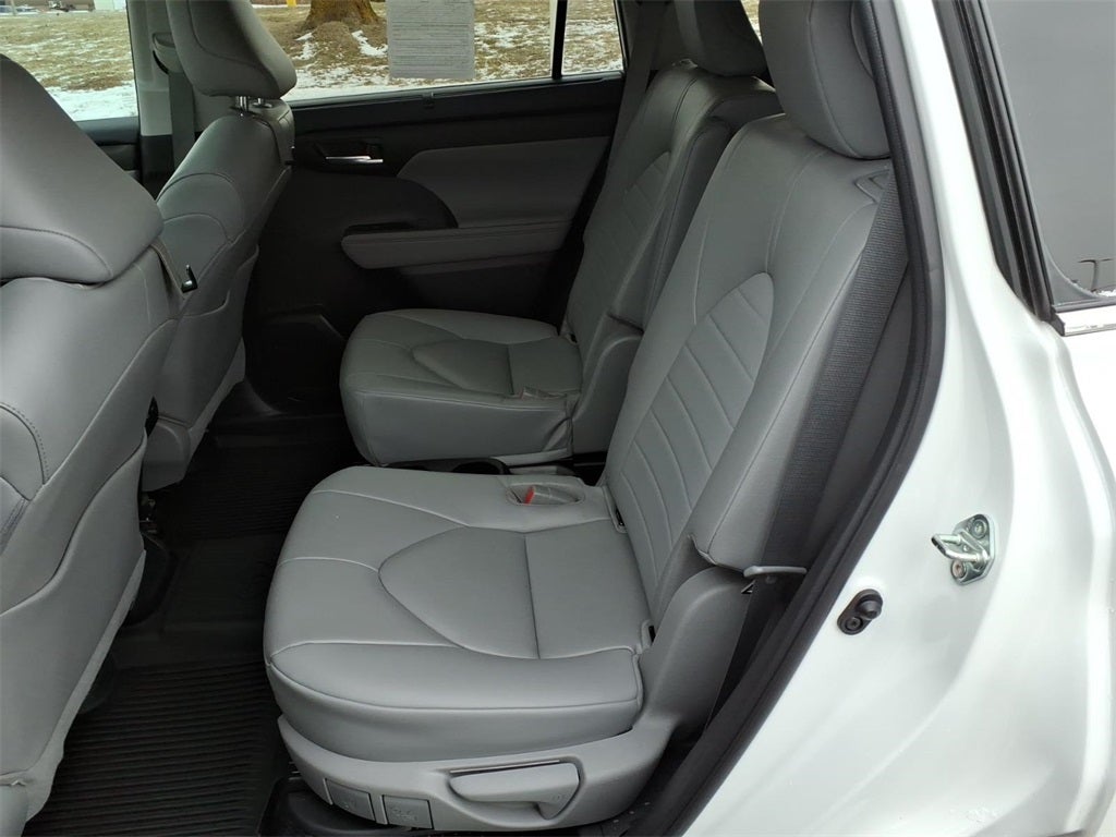 2023 Toyota Highlander Hybrid XLE