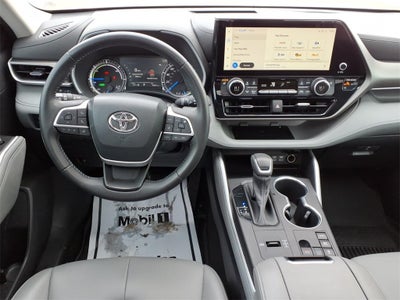 2023 Toyota Highlander Hybrid XLE