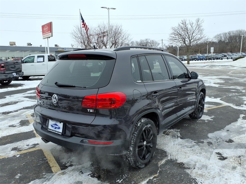 2016 Volkswagen Tiguan S