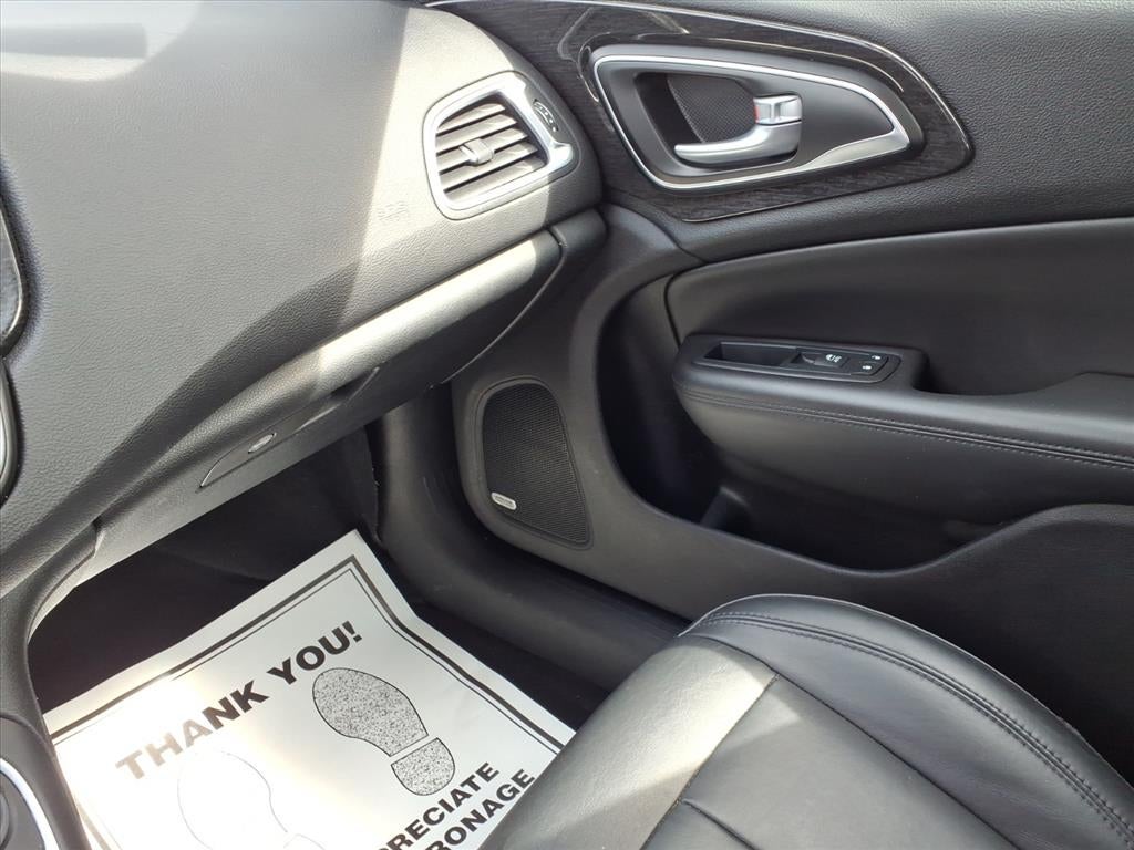 2015 Chrysler 200 C