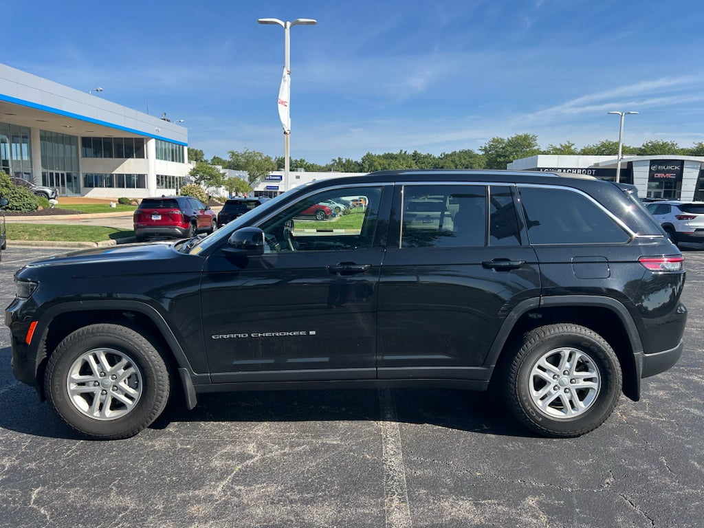 2022 Jeep Grand Cherokee Laredo