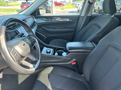 2022 Jeep Grand Cherokee Laredo