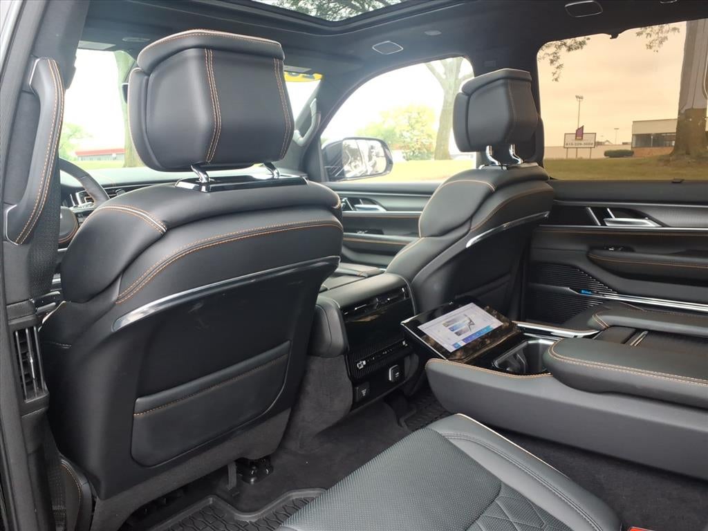 2024 Jeep Grand Wagoneer Series III