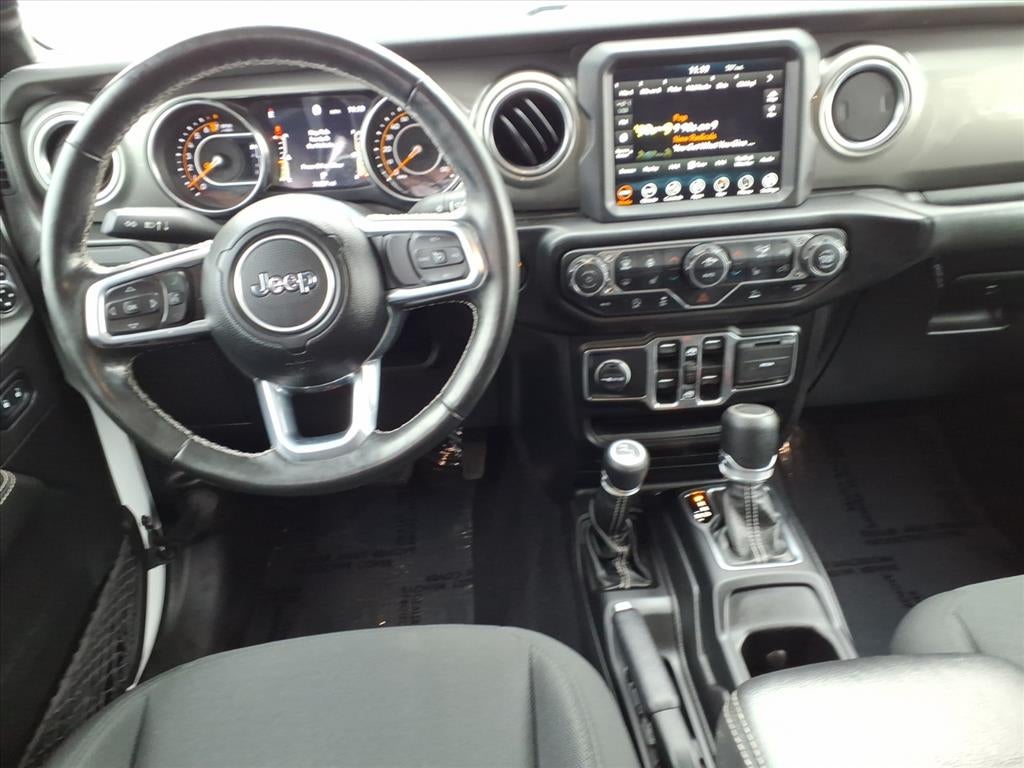 2022 Jeep Gladiator Overland