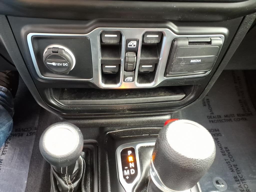 2022 Jeep Gladiator Overland