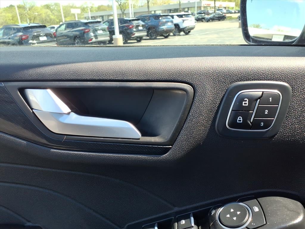 2023 Ford Escape ST-Line Select