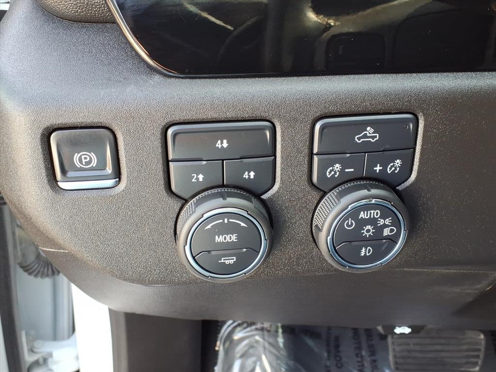 2025 Chevrolet Silverado LT