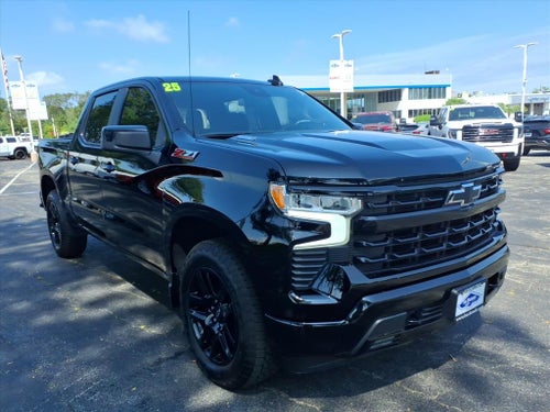 2025 Chevrolet Silverado RST