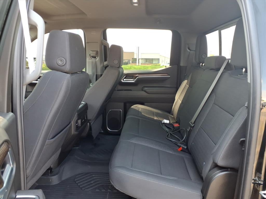 2025 Chevrolet Silverado RST