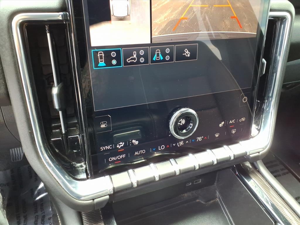 2025 GMC Yukon Elevation