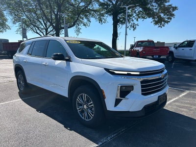 2026 Chevrolet Traverse FWD LT