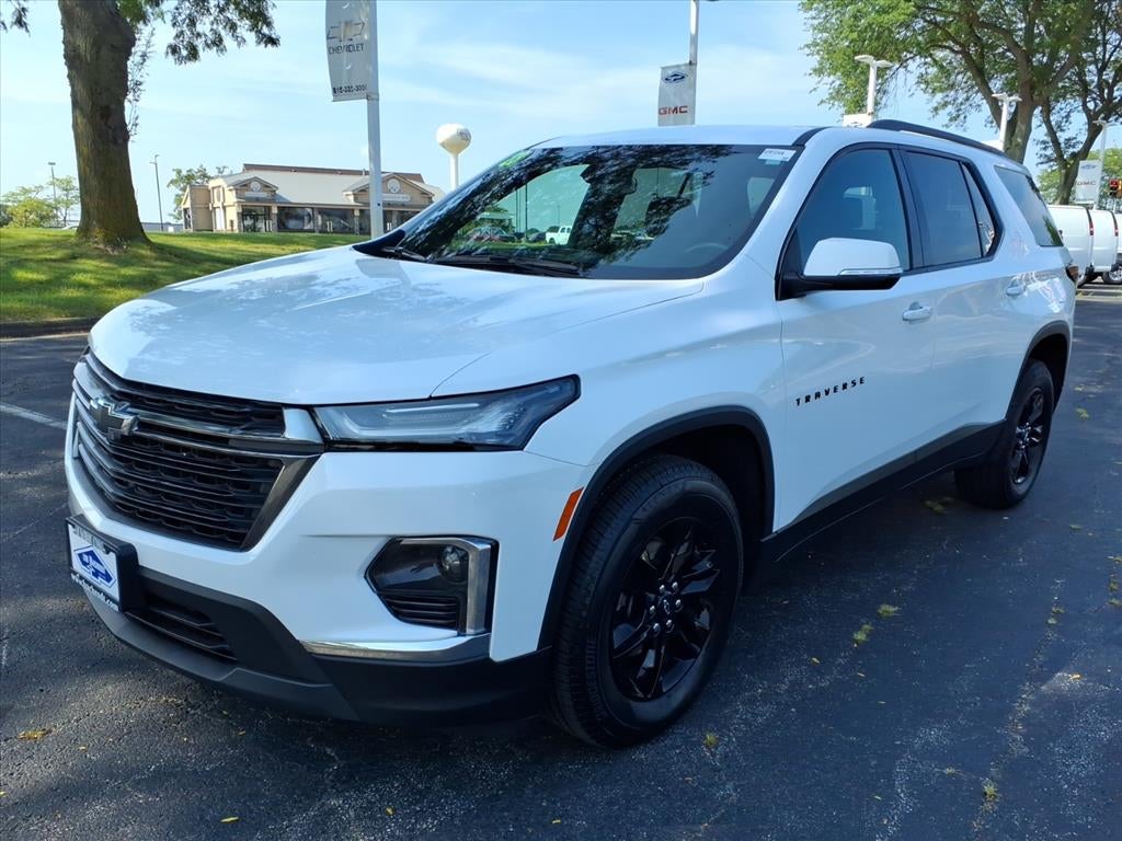 2023 Chevrolet Traverse LT Cloth