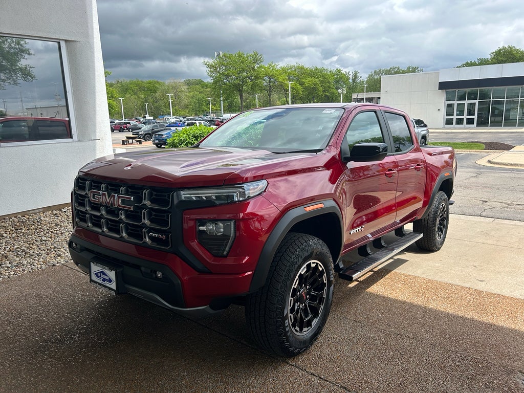 2026 GMC Canyon 4WD AT4 Crew Cab Short Box's photo