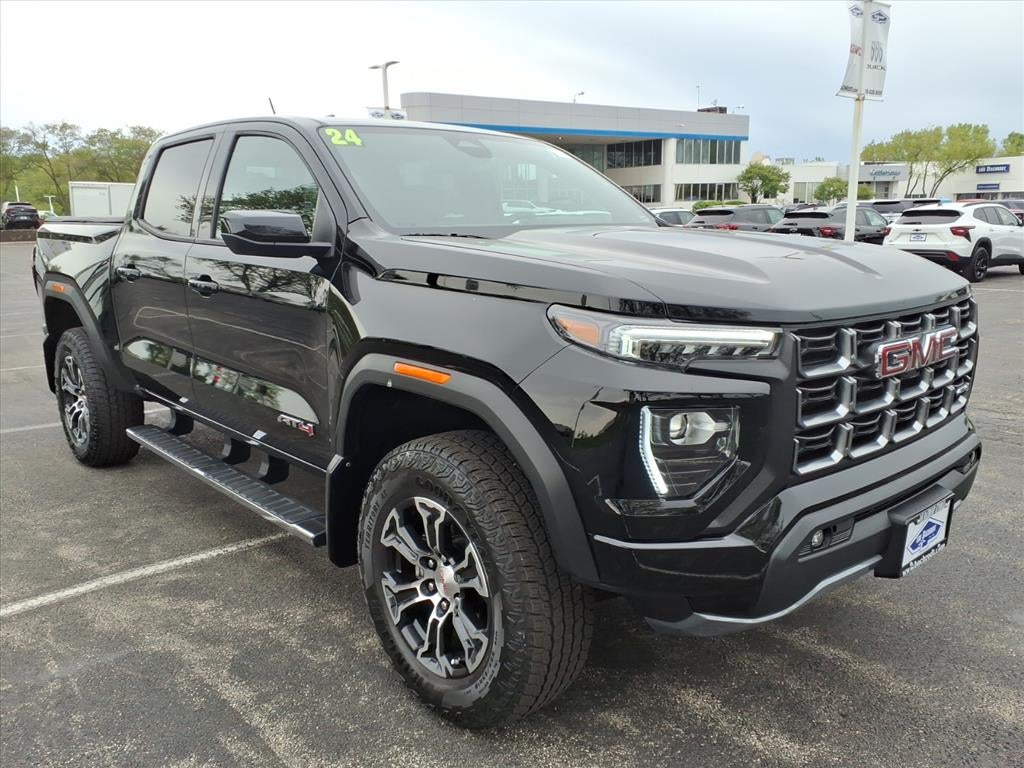 2024 GMC Canyon 4WD AT4 Crew Cab Short Box's photo