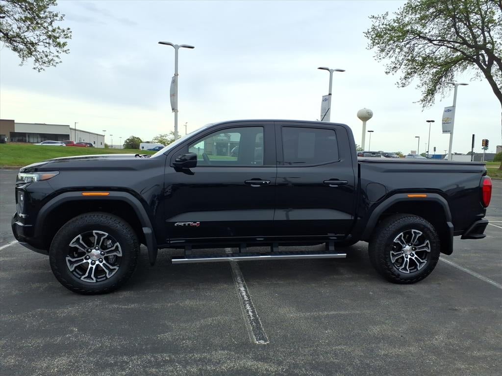 2024 GMC Canyon 4WD AT4