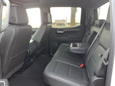 2025 GMC Sierra SLT