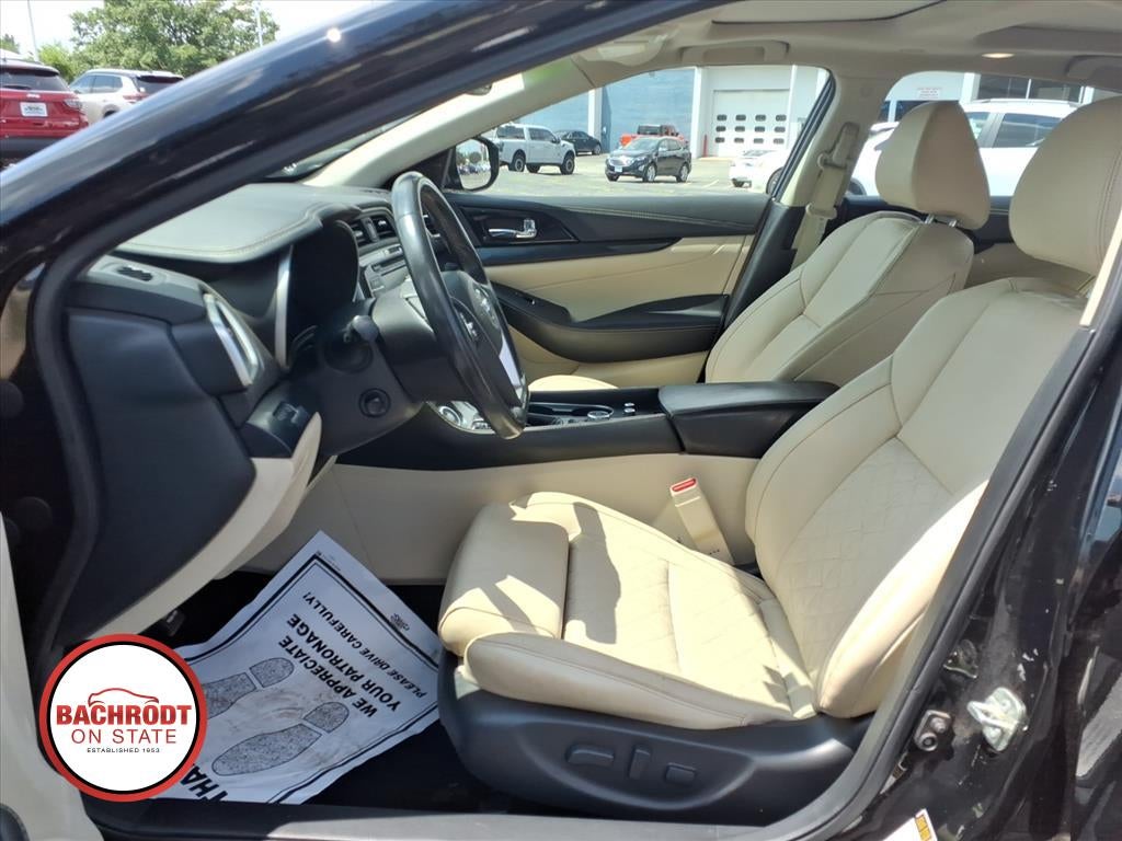 2021 Nissan Maxima Platinum
