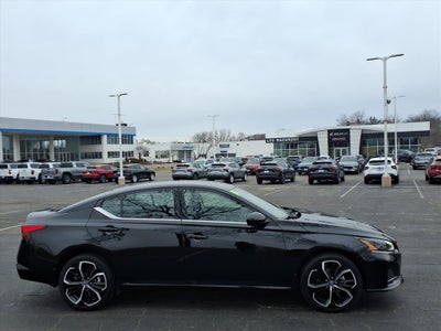 2024 Nissan Altima 2.5 SR