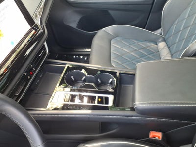 2024 Volkswagen Atlas Cross Sport 2.0T SEL Premium R-Line
