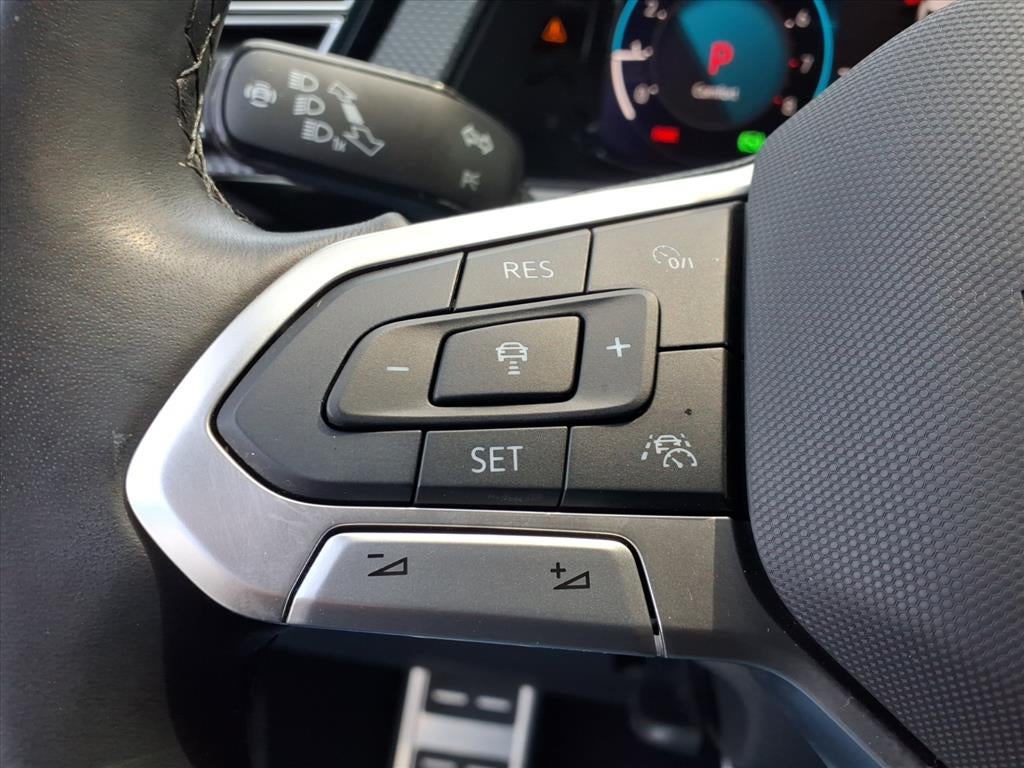 2024 Volkswagen Atlas Cross Sport 2.0T SEL Premium R-Line
