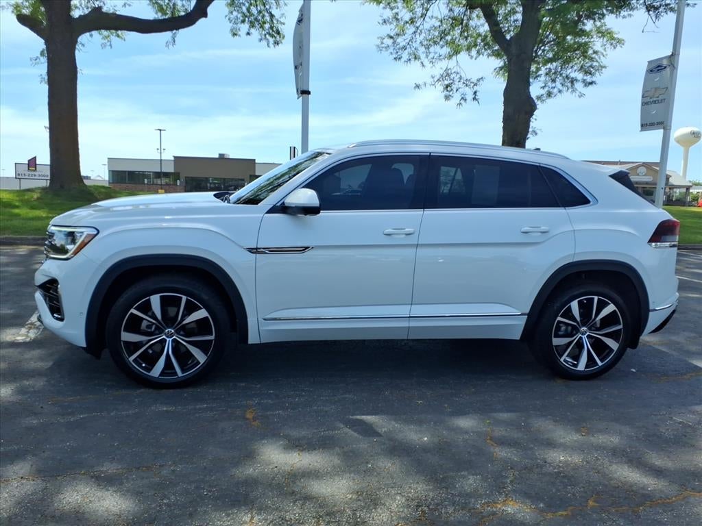 2024 Volkswagen Atlas Cross Sport 2.0T SEL Premium R-Line