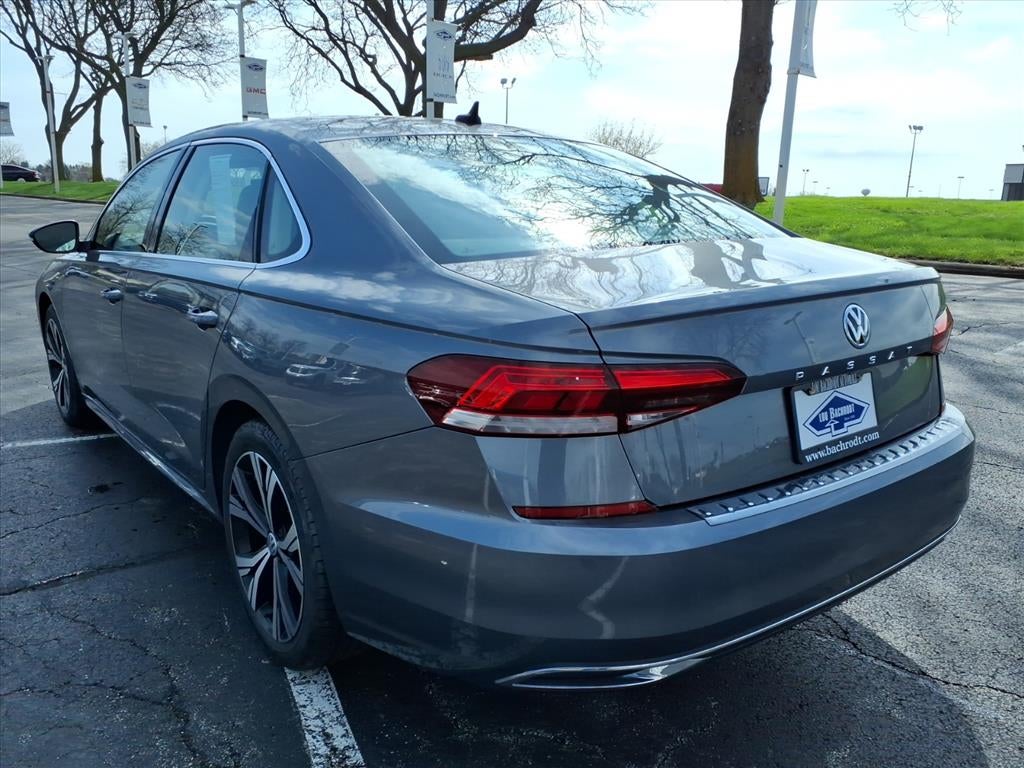 2022 Volkswagen Passat 2.0T SE
