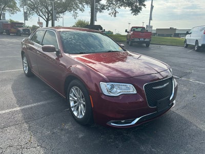 2018 Chrysler 300 Touring L