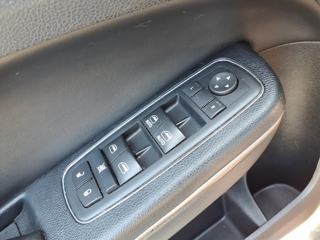 2016 Chrysler 300S 300S Alloy Edition
