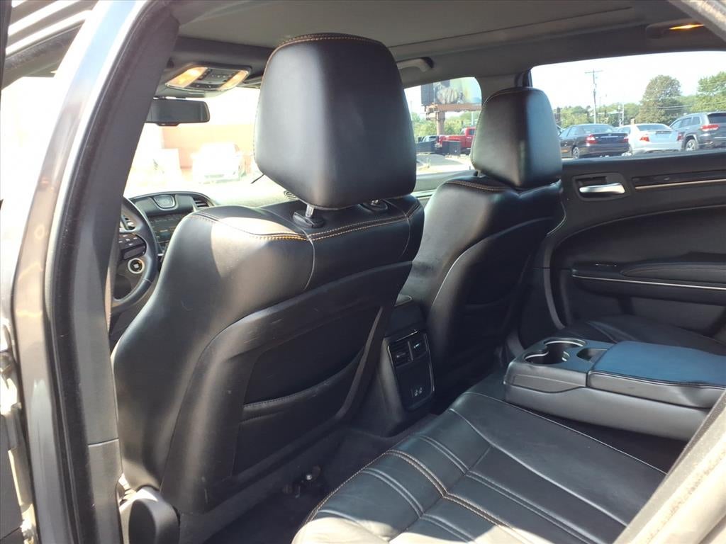2016 Chrysler 300S 300S Alloy Edition