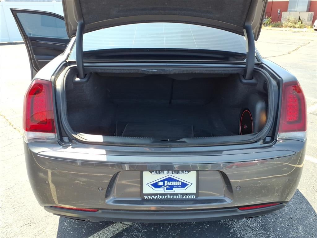 2016 Chrysler 300S 300S Alloy Edition